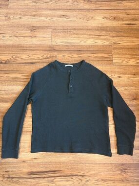 Zara Men's Long-Sleeve Henley — dark green